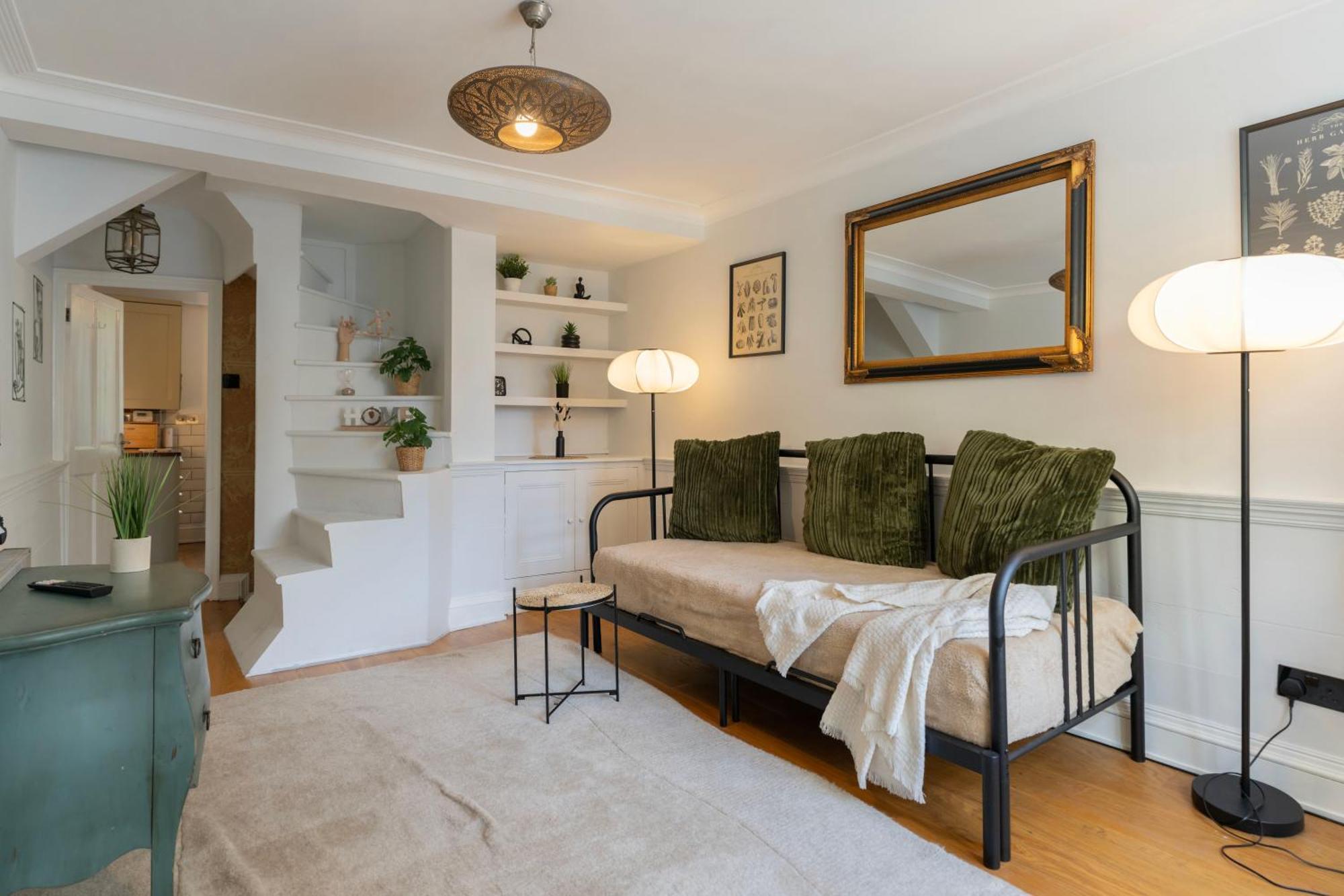 Gorgeous 2Bed House In New Road Daire Londra Dış mekan fotoğraf